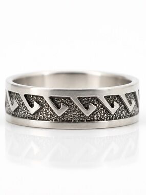 Size 10.5 Tribal design eternity 925 sterling silver band ring